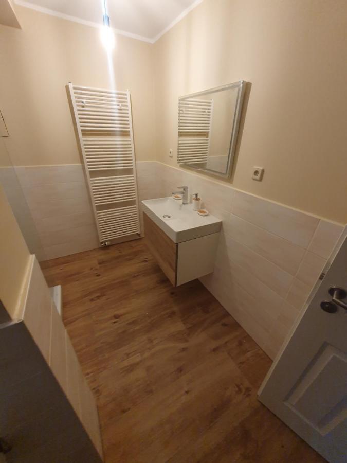 Cafe Schroeder Ferienwohnung Киріц Екстер'єр фото